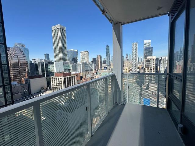 House for rent in Toronto Centre, Toronto