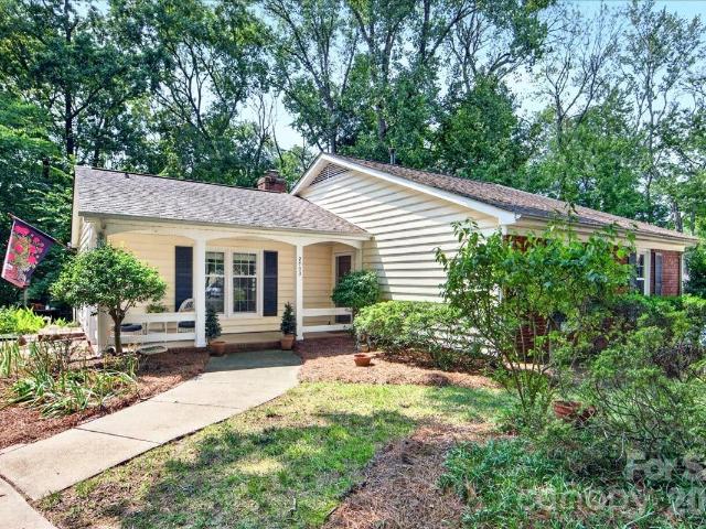 House for sale in Mecklenburg, North Carolina