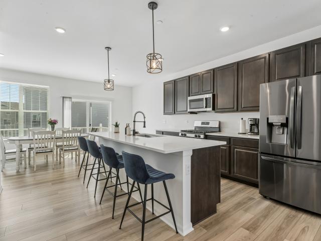 Townhouse for sale in Mundelein, Illinois