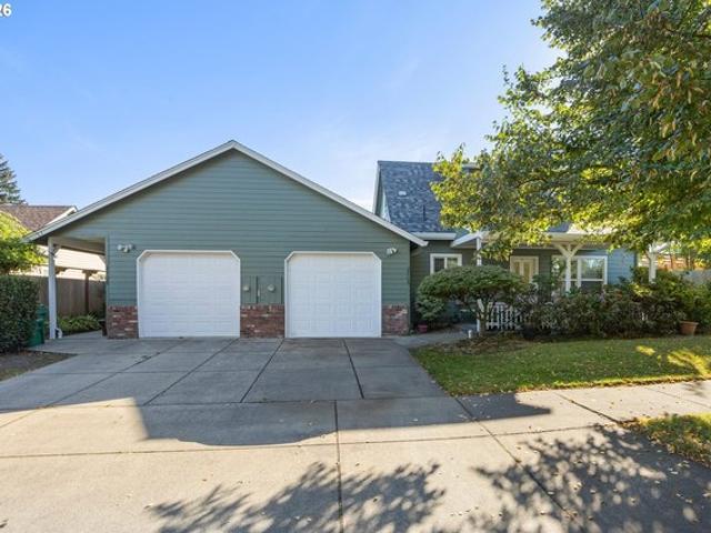 House for sale in Santa Clara, Eugene