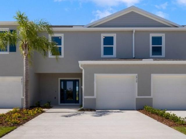 Townhouse for sale in Edgewater, Florida