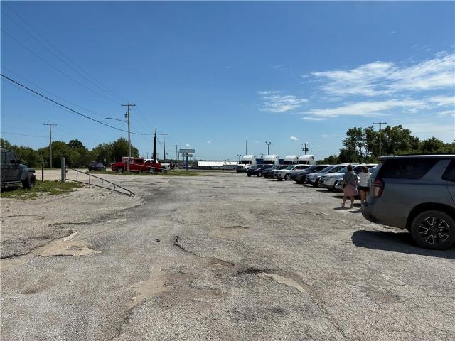 Commercial for sale in Harrisonville, Missouri