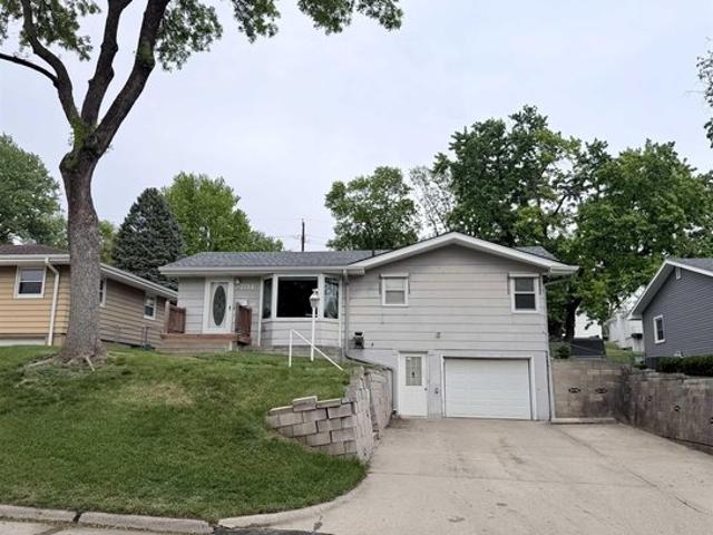 House for sale in Woodbury, Iowa