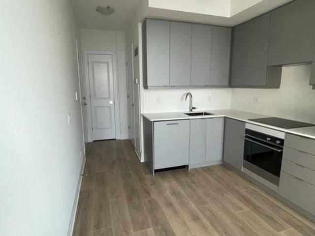 Condo for rent in Fairview, Mississauga