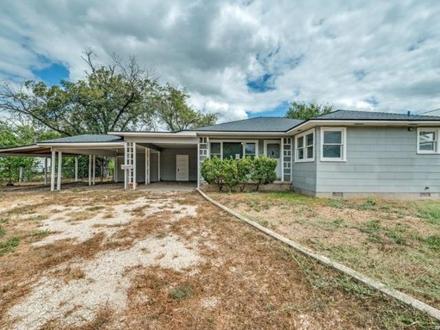 House for sale in Hondo, Medina County