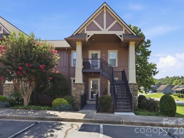 Condo for sale in Hendersonville, North Carolina