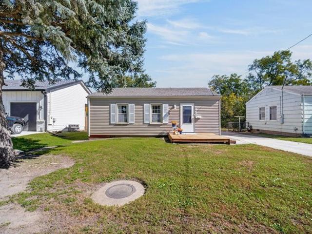 House for sale in Dewey Heights, Des Moines