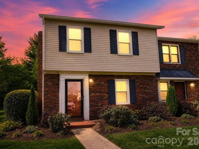 Townhouse for sale in Catawba, North Carolina