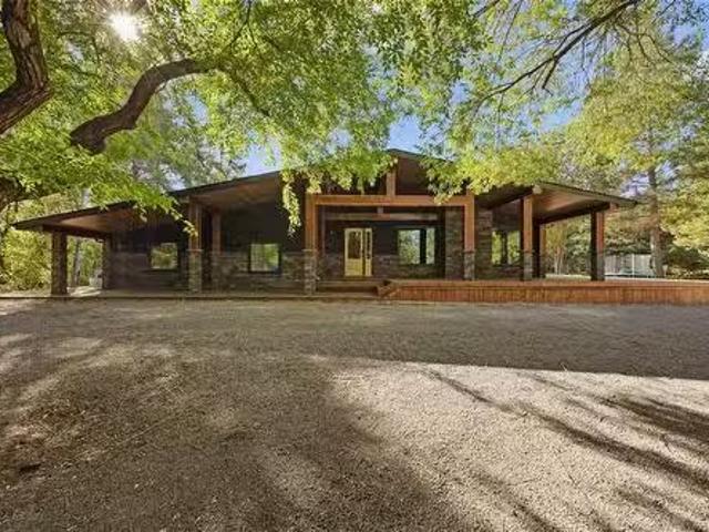 House for sale in Springfield, Manitoba