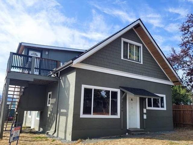 House for sale in Clayoquot, British Columbia