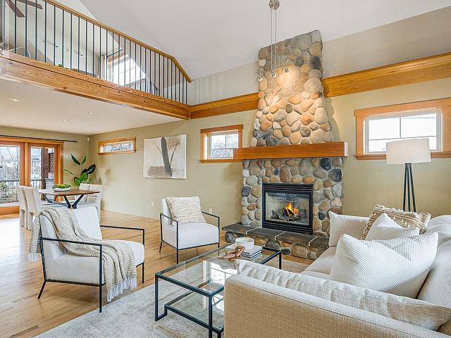 Condo for sale in Winfield, British Columbia