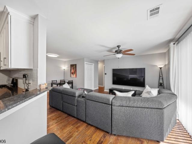 Condo for sale in Sayreville, New Jersey