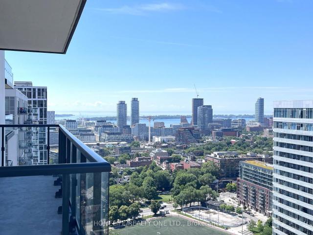 Condo for rent in Toronto Centre, Toronto