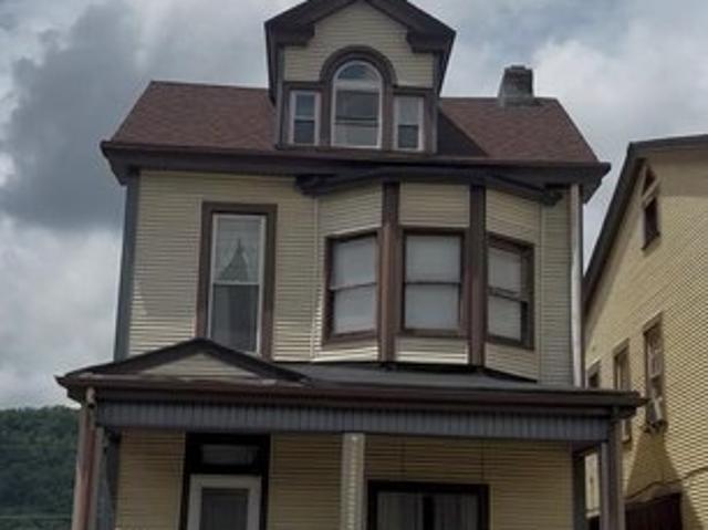 House for sale in Wheeling, West Virginia