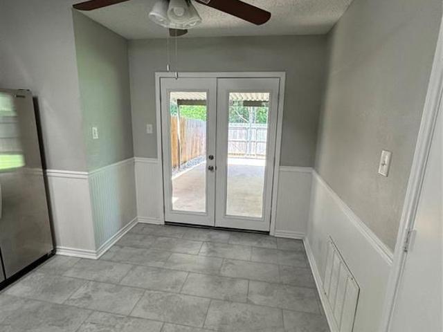 Townhouse for sale in Euless