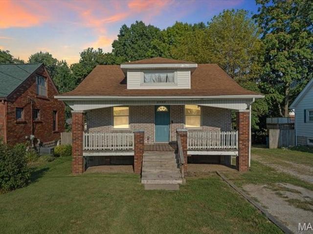 House for sale in Godfrey, Illinois