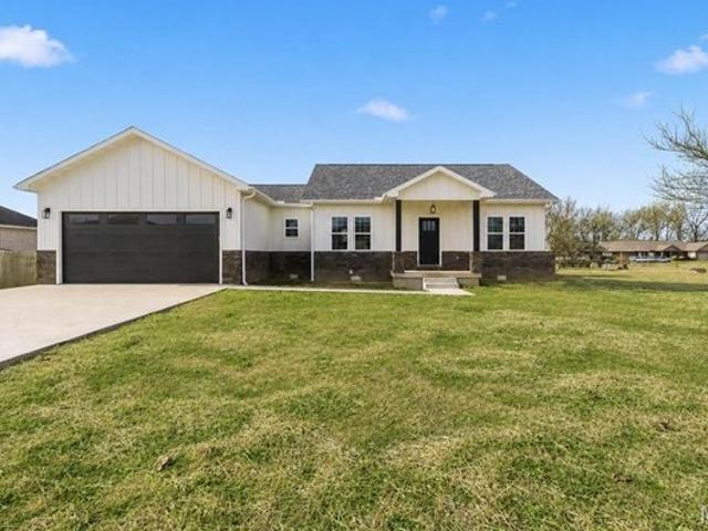 House for sale in Mountain Grove, Wright County