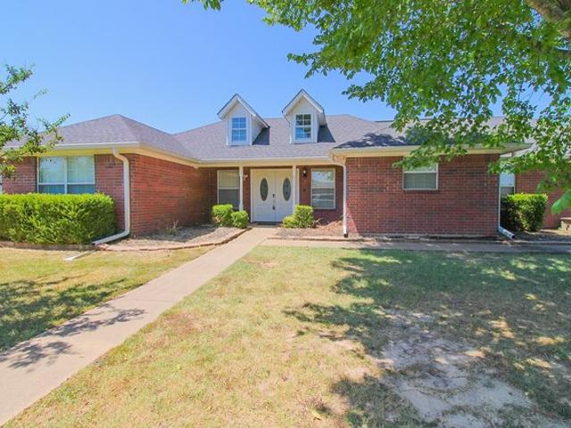 House for sale in Titus, Texas
