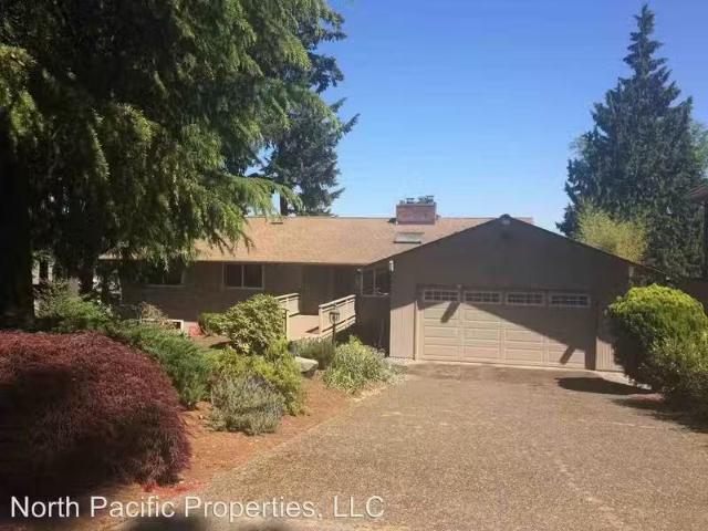 House for rent in Bellevue