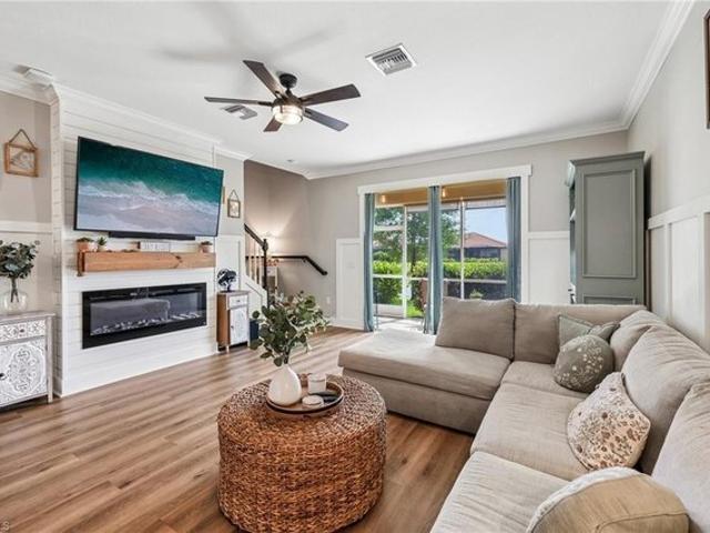 Townhouse for sale in Naples, Florida