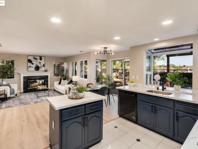 House for sale in Pinole, California