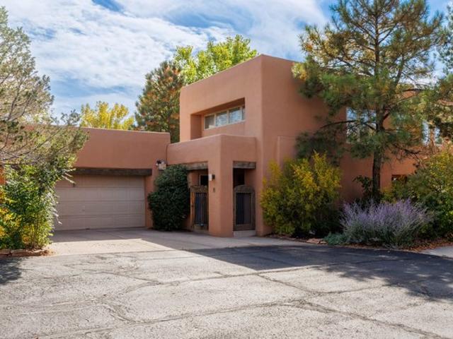 Townhouse for sale in Santa Fe, New Mexico