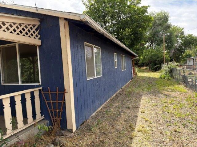 House for sale in Oregonia