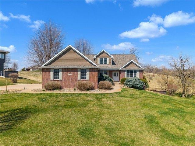 House for sale in Le Claire, Iowa