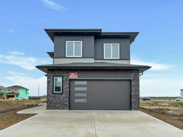 House for sale in Wedgewood, Alberta