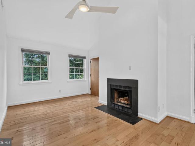 Condo for sale in Clarendon, Arlington