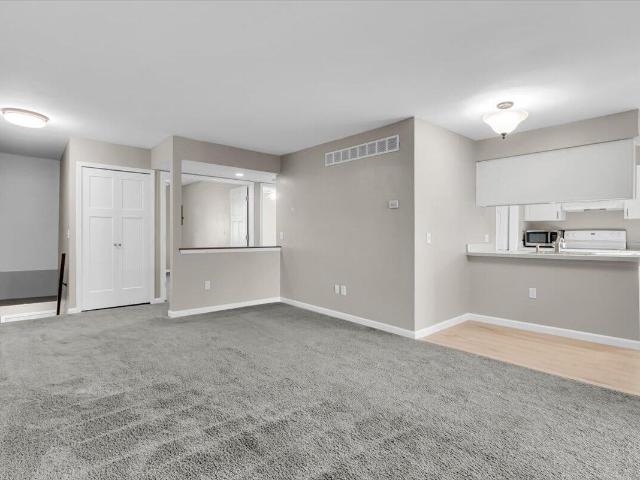 Condo for sale in Lake Village, Walled Lake