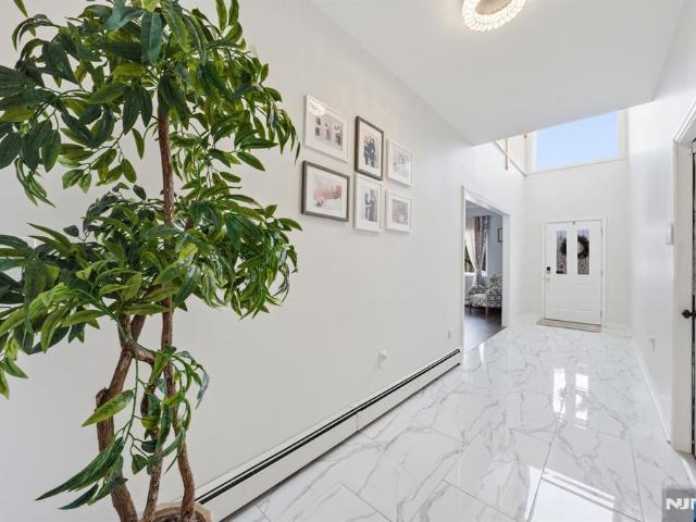 House for sale in Hasbrouck Heights, New Jersey