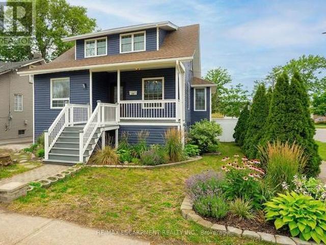 House for rent in Ancaster, Ontario