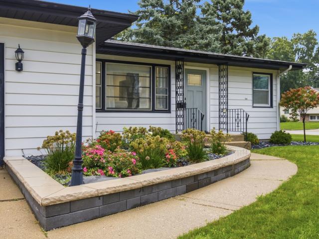 House for sale in Mchenry, Illinois