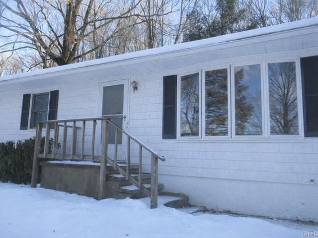 House for sale in Baldwin Place, New York
