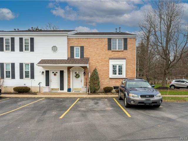 Condo for sale in Aurora, New York