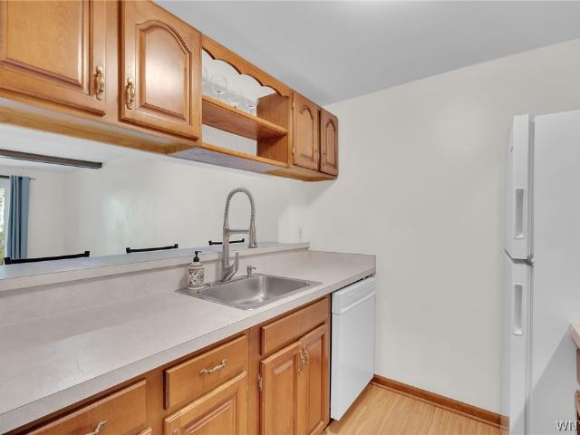 Condo for sale in Aurora, New York
