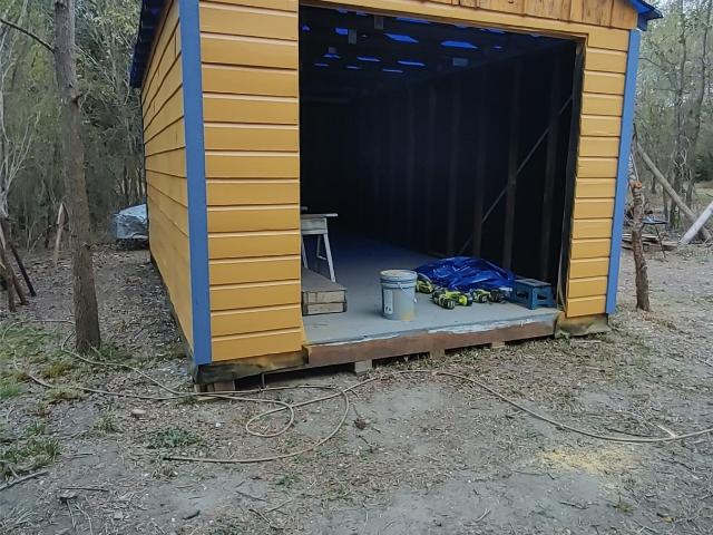 House for sale in Smithville, Texas