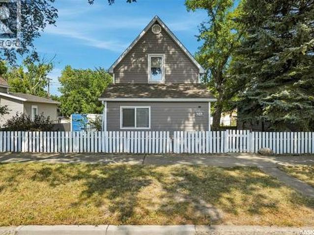 House for sale in Moose Jaw, Saskatchewan