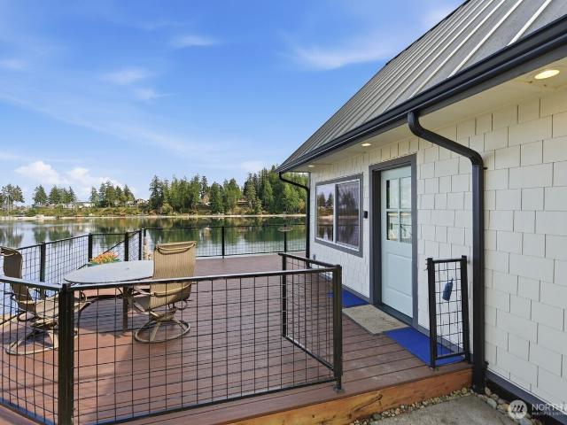 House for sale in Allyn, Washington
