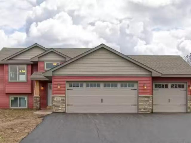 House for sale in Hudson