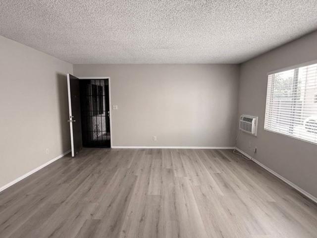 Apartment for rent in Burbank, California