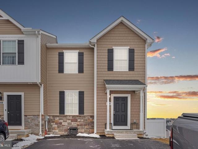 Townhouse for sale in Hanover, Pennsylvania