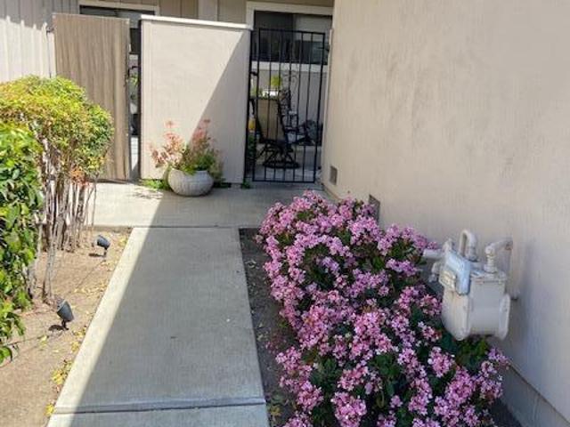 Townhouse for sale in Hollister Townhouse for sale in Hollister