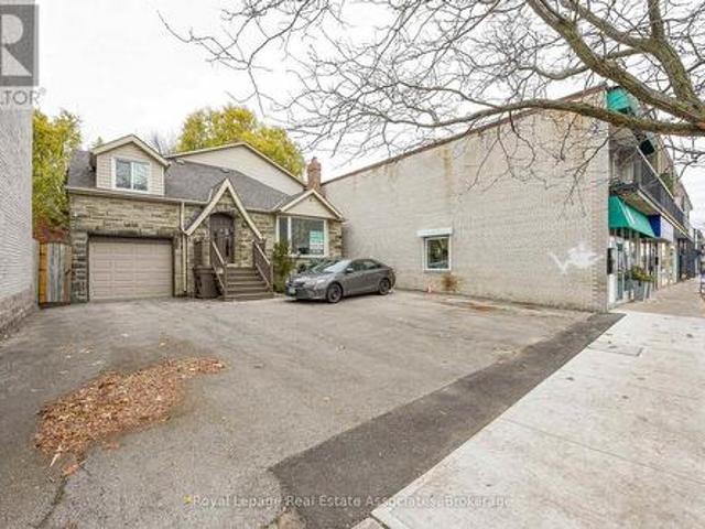 Commercial for rent in Mississauga, Ontario