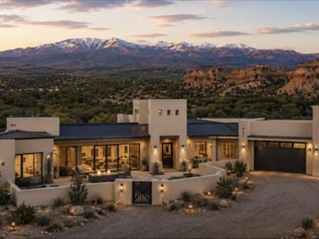 House for sale in Santa Fe, New Mexico