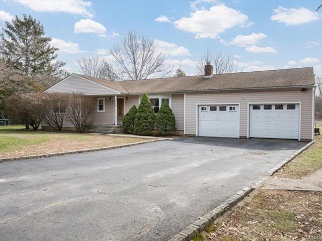 House for sale in Kings Park, Town of Smithtown