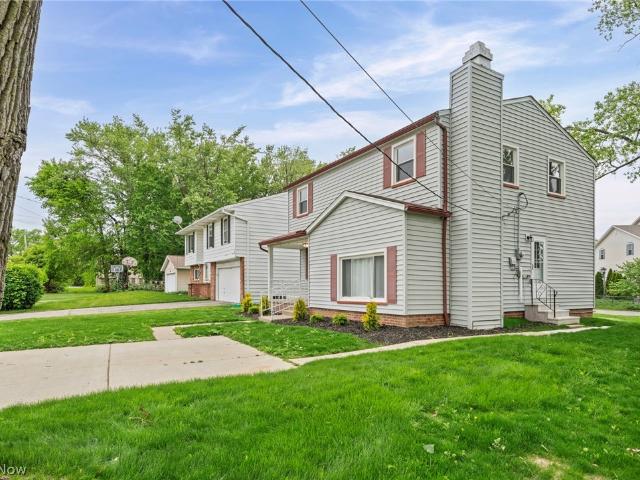 House for sale in Berea, Ohio