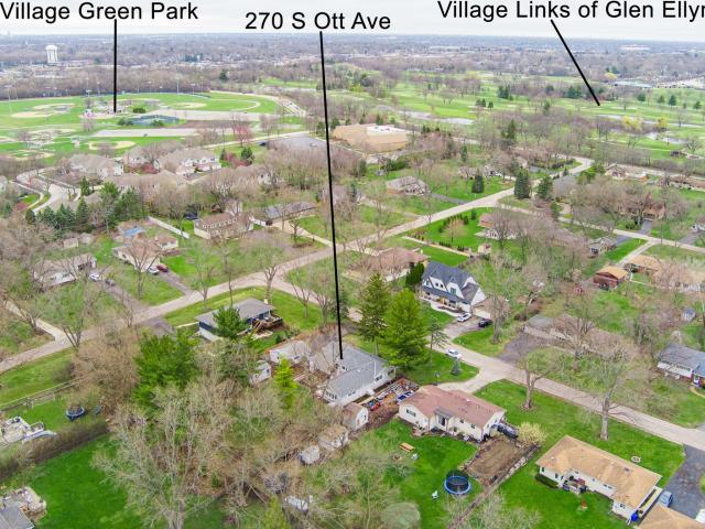 House for sale in Glen Ellyn, Illinois