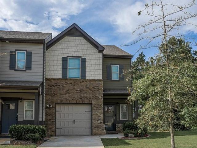 Townhouse for sale in Covington, Georgia